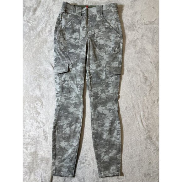 Women’s Spanx Cargo Style Camo Pants Gray Medium - Picture 1 of 11